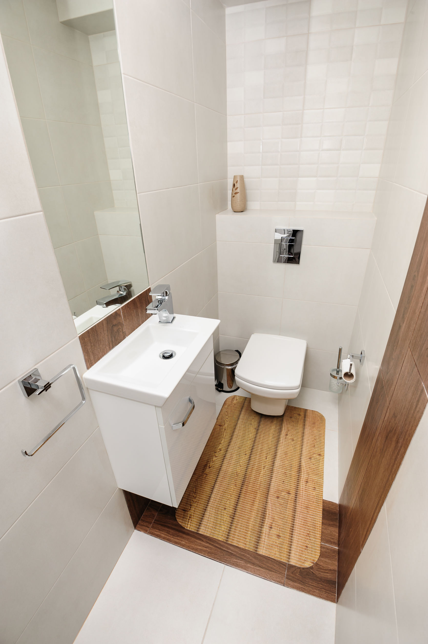A1 Group - Compact Toilet – High Street Old Town, Edinburgh